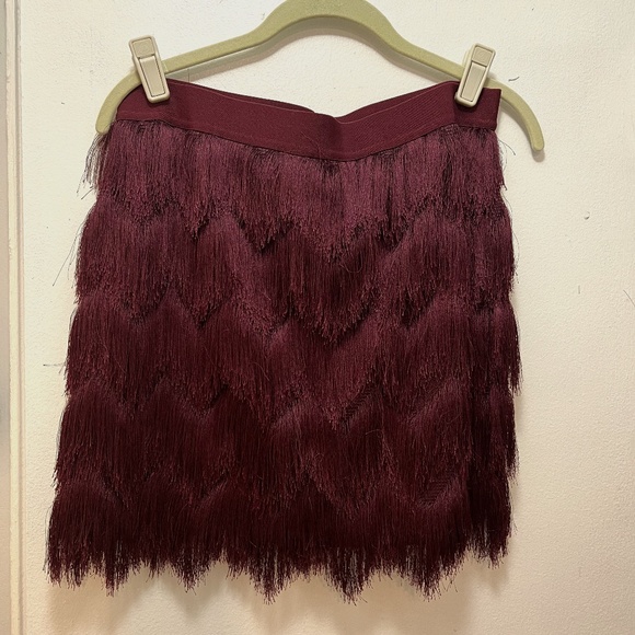 BCBGMaxAzria Dresses & Skirts - BCBG MAROON FRINGE SKIRT
